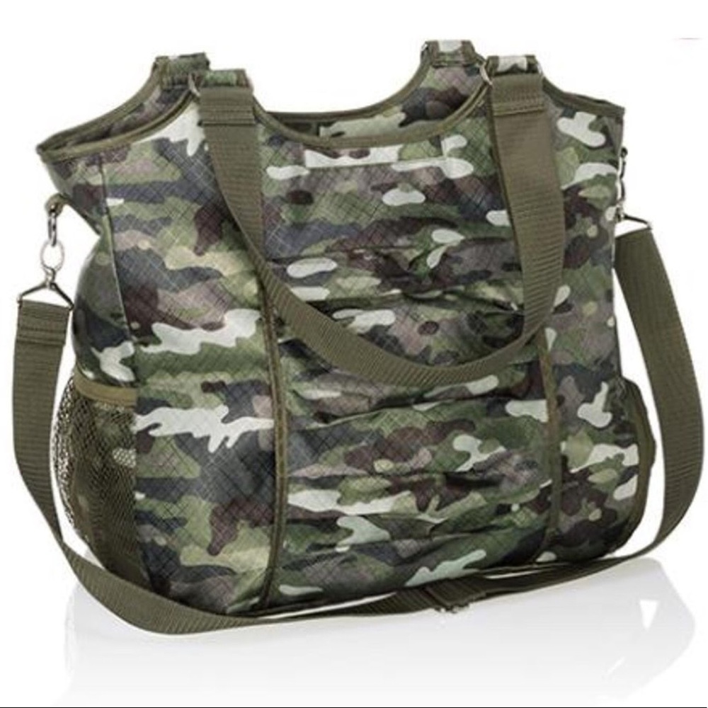 New! Camo 31 Thirty One All Pro Tote Yoga/Gym Bag